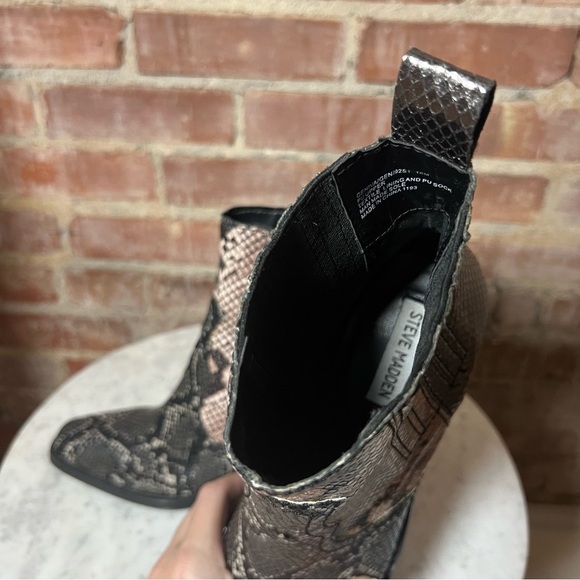 Steve Madden Black & Pink Snakeskin Silver Metallic Ankle Boots -Size 10 -SH01 - Picture 8 of 9